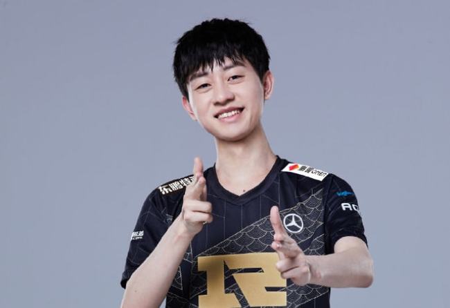 库里成为F 库里成为F