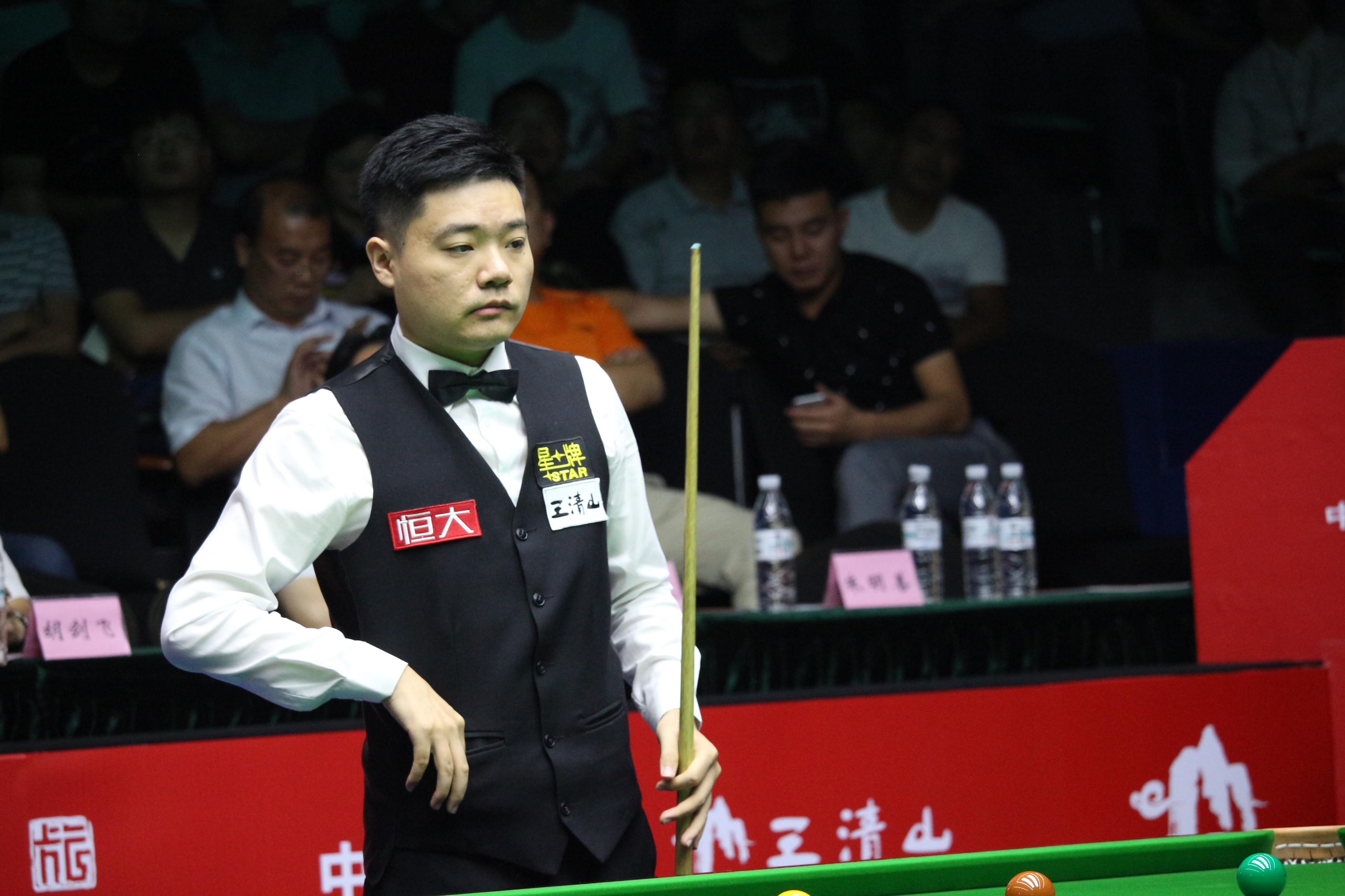 击型球员和 击型球员和