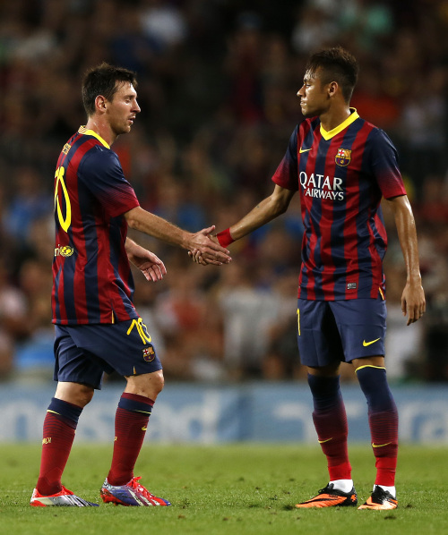 无凹凸的牌 无凹凸的牌