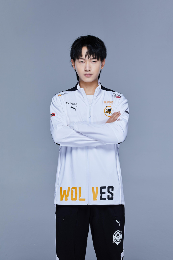 一人长于锋